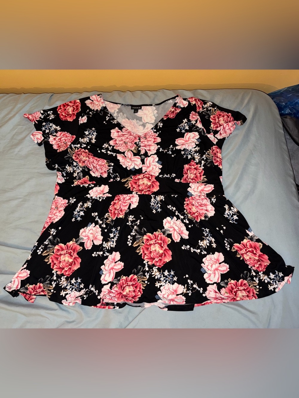torrid Black Floral V-Neck Peplum Top with Pink Roses